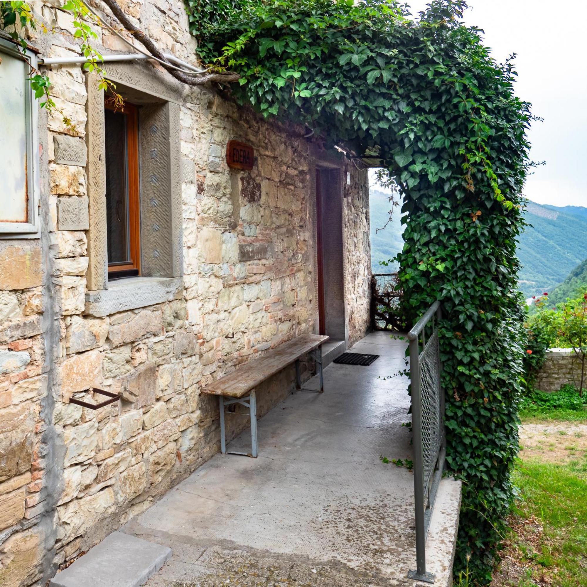 Agriturismo Villaggio Eden Pieve Santo Stefano Exterior photo